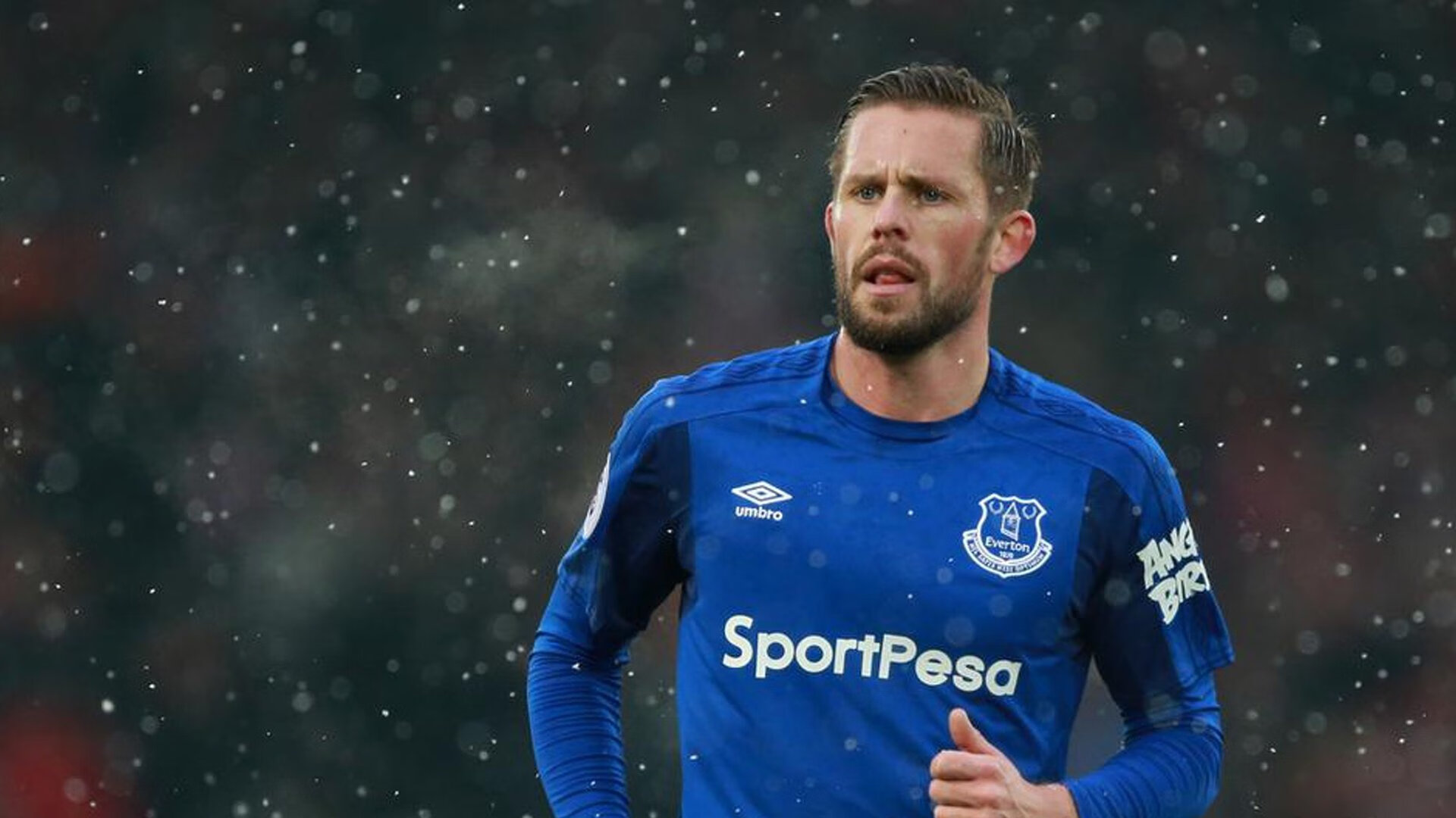 爱游戏娱乐-游泳选手呼吸节奏掌控成熟，游泳呼吸的三要领视频